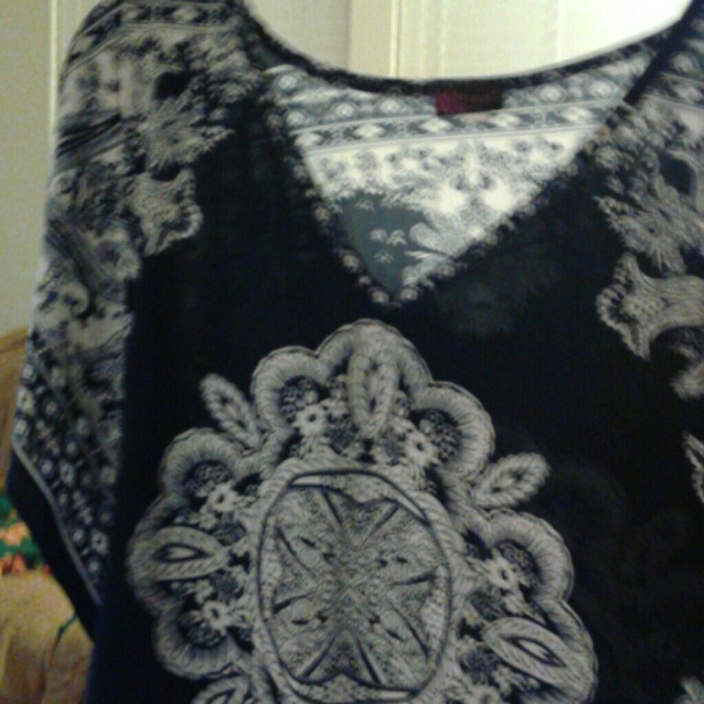 Blue pattern blouse